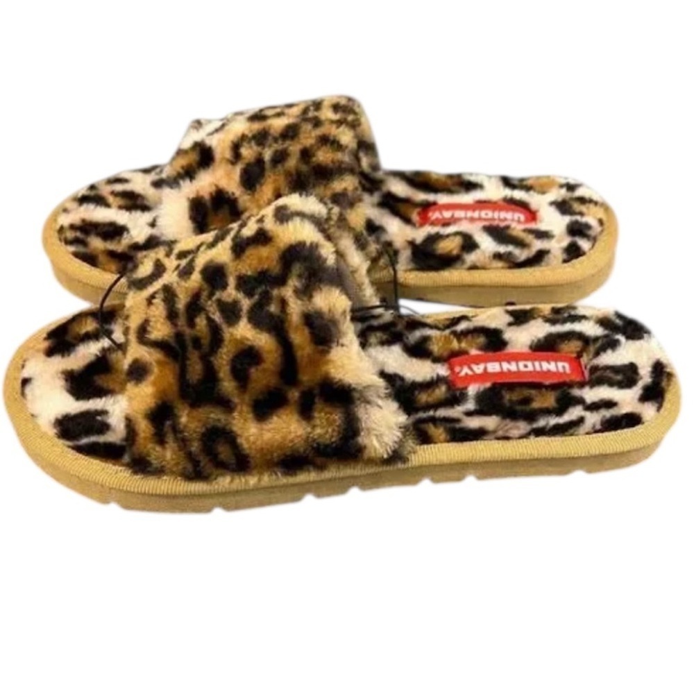 UNIONBAY CROSS MY HEART LEOPARD SLIPPERS NEW WITH TAG - Picture 3 of 3